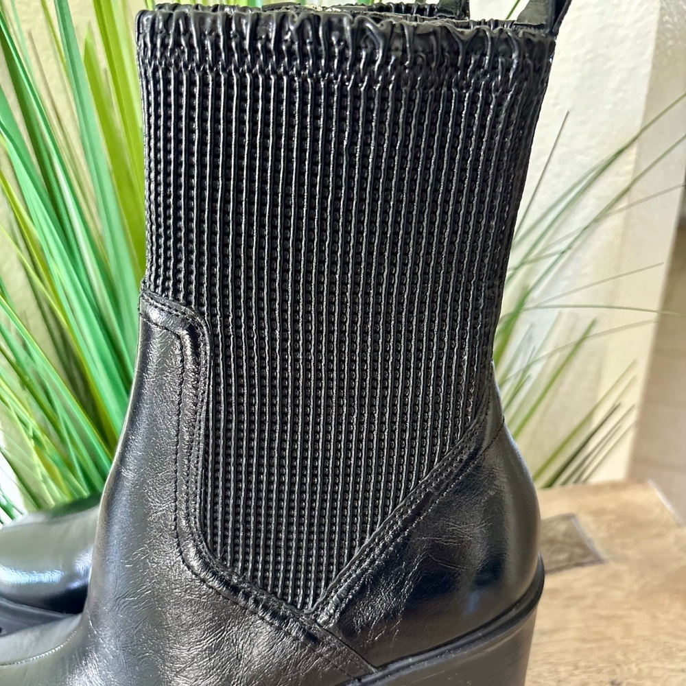 Dolce Vita Marni H2O Boots - Picture 6 of 12